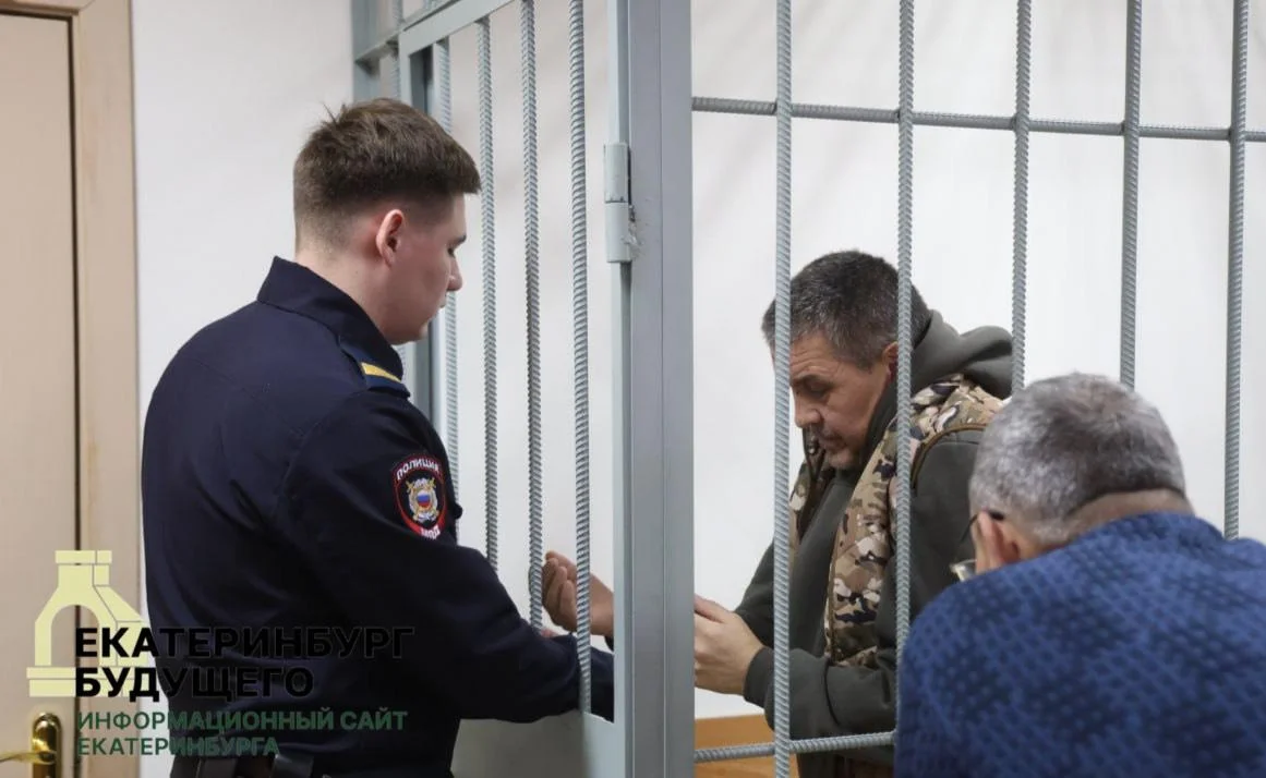 Первоуральского  дебошира отправили в&nbsp;СИЗО на&nbsp;1&nbsp;месяц и&nbsp;30&nbsp;суток&nbsp;— до&nbsp;17&nbsp;января