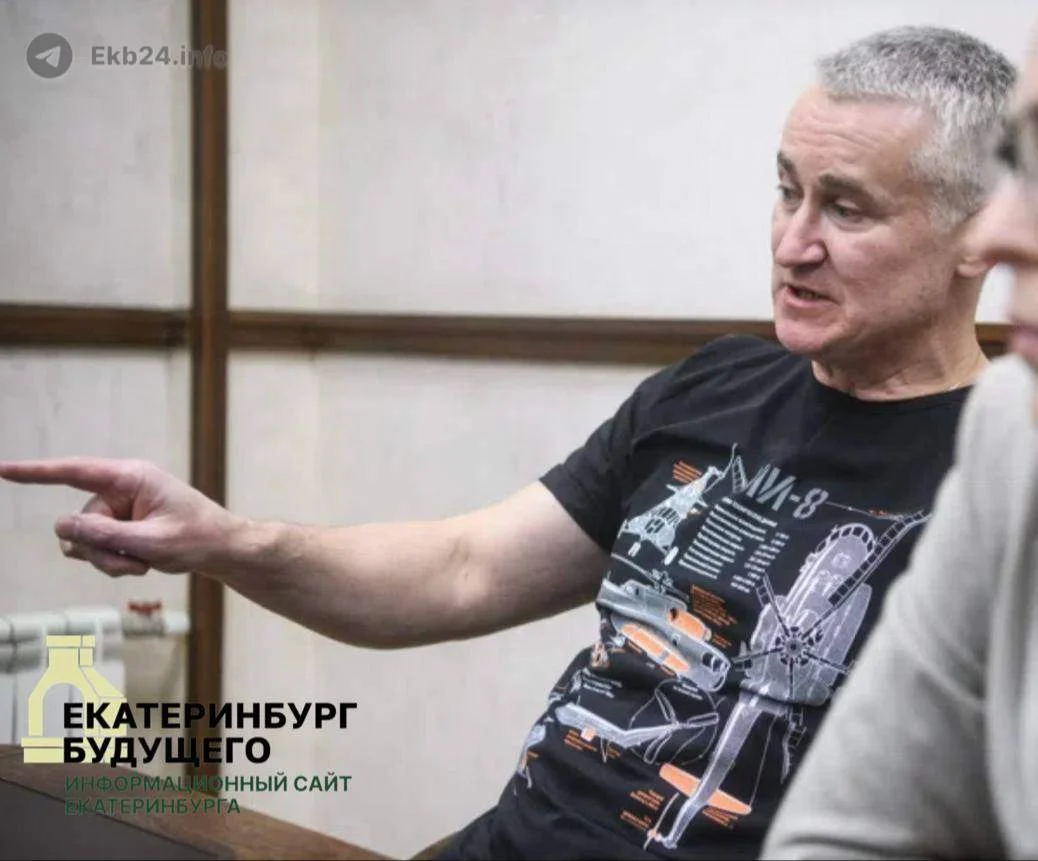 Обвиняемый в&nbsp;убийствах экс‑полицейский уехал на&nbsp;фронт после&nbsp;отмены оправдательного приговора